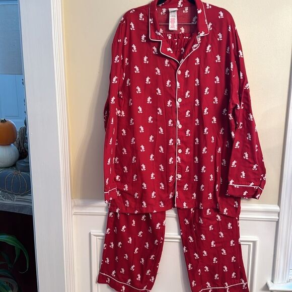Men’s Disney Store Holiday Mickey Pajamas - Picture 1 of 10